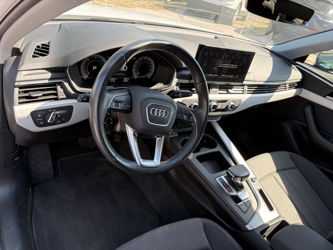 Audi A4 Avant 30 TDI/136 CV S tronic Business Advanced