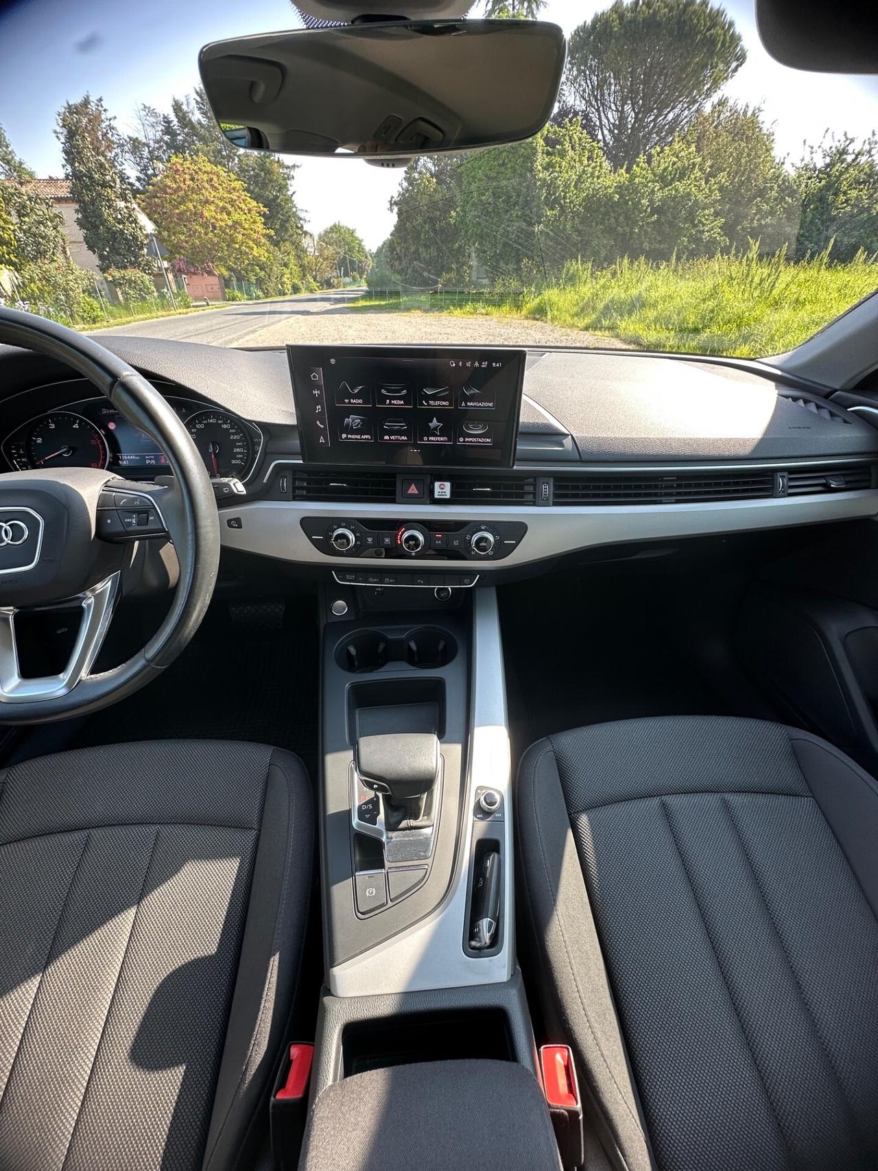 Audi A4 Avant 40 TDI quattro S tronic Business Advanced