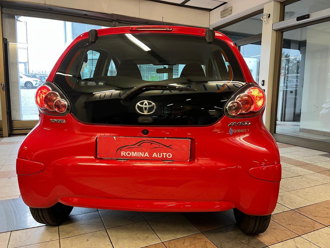 Toyota Aygo 1.0 12V VVT-i 5 porte Active Connect