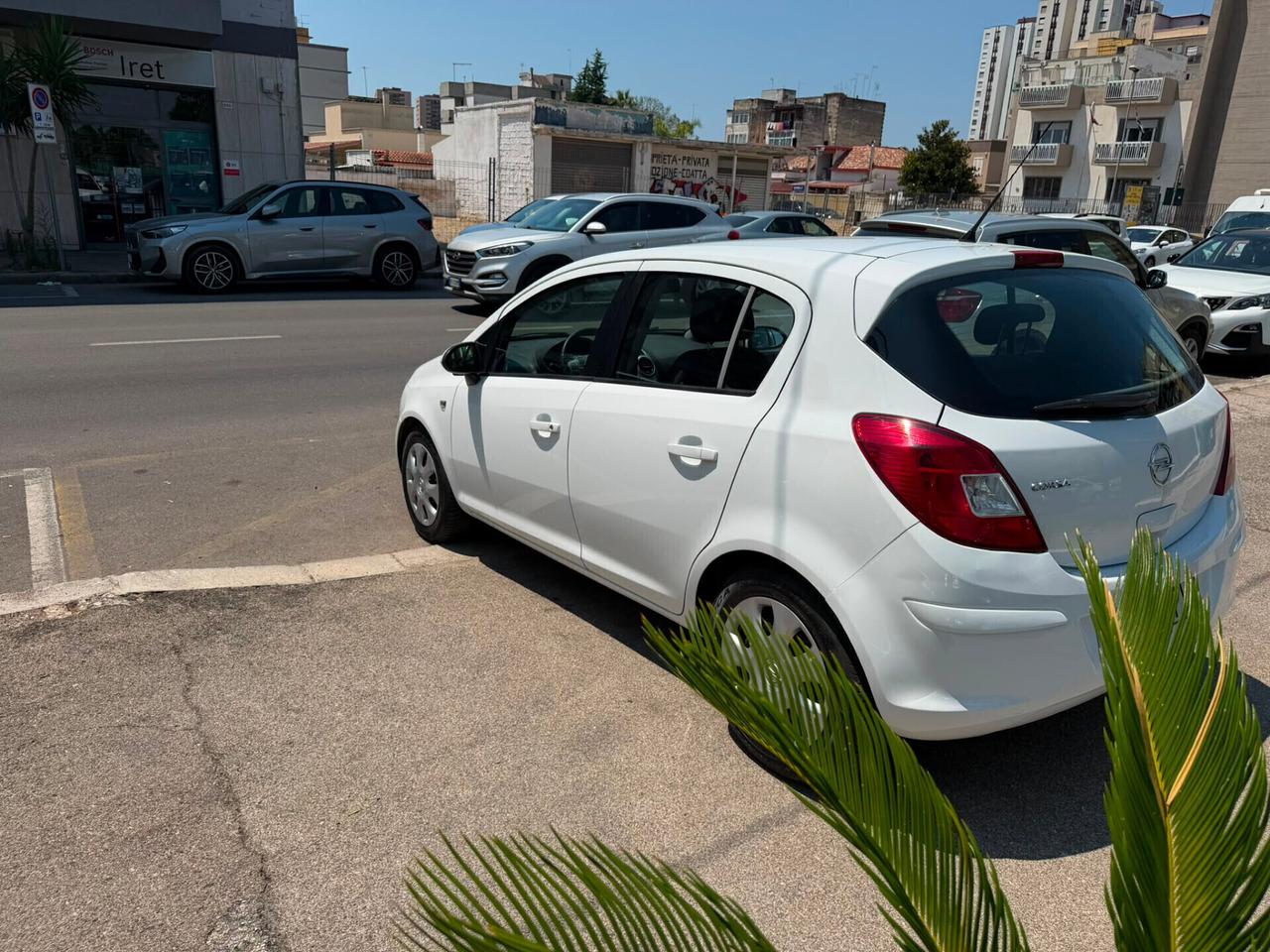 Opel Corsa 1.2 5 porte Elective