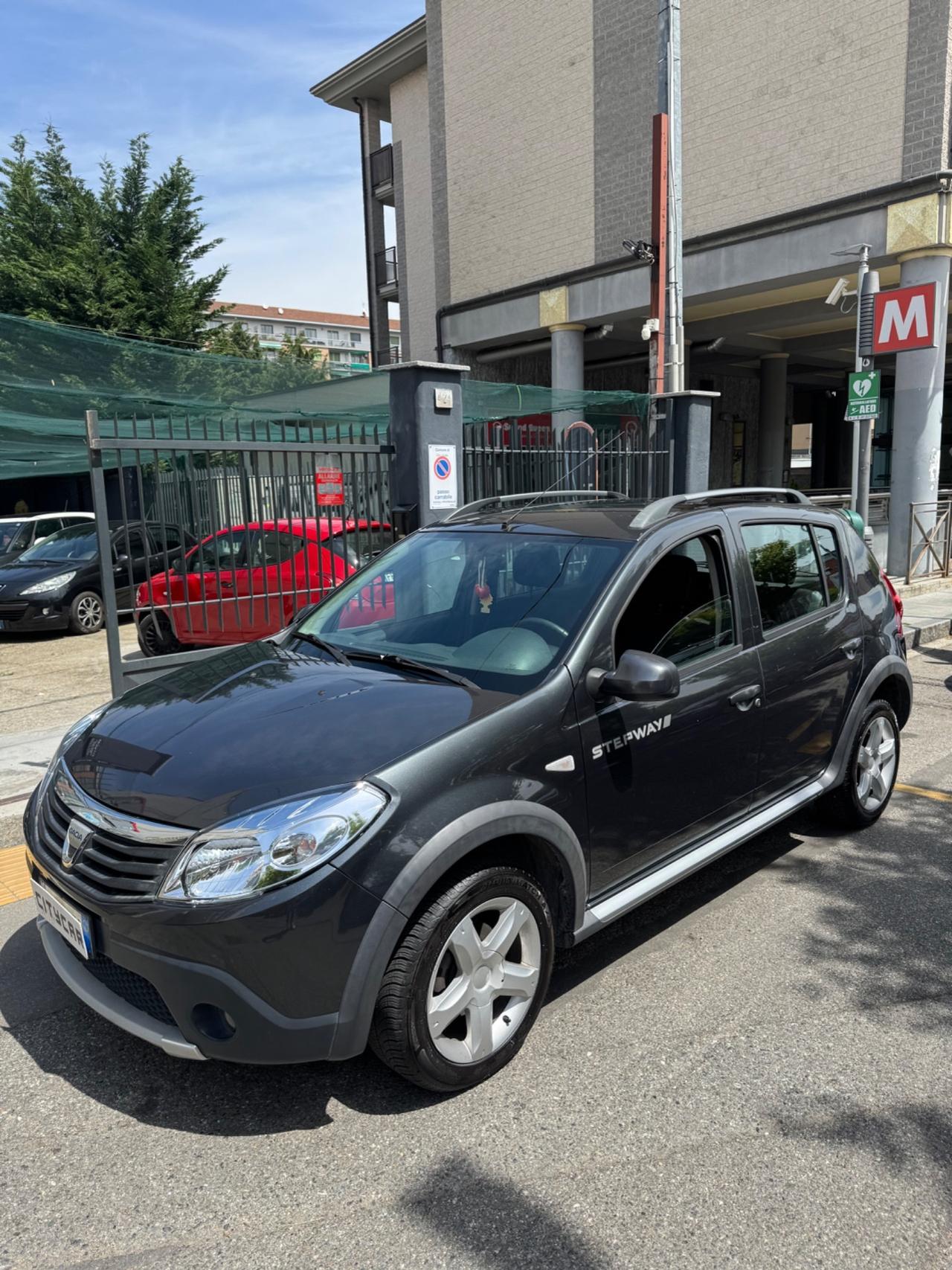 Dacia Sandero Stepway 1.6 90CV benz