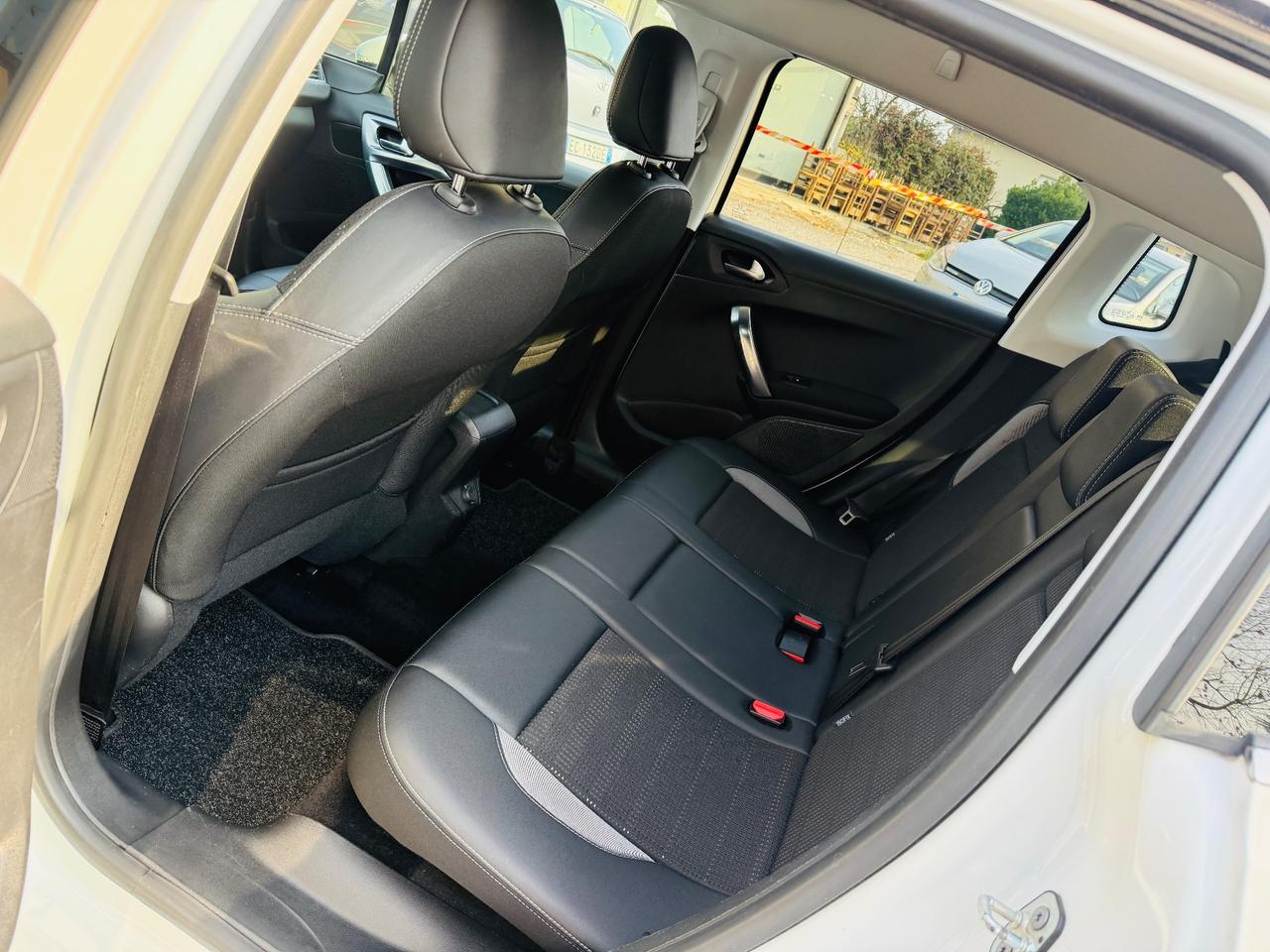 Peugeot 2008 BlueHDi 120 EAT6 S&S Allure Ok nEOPATENTATI