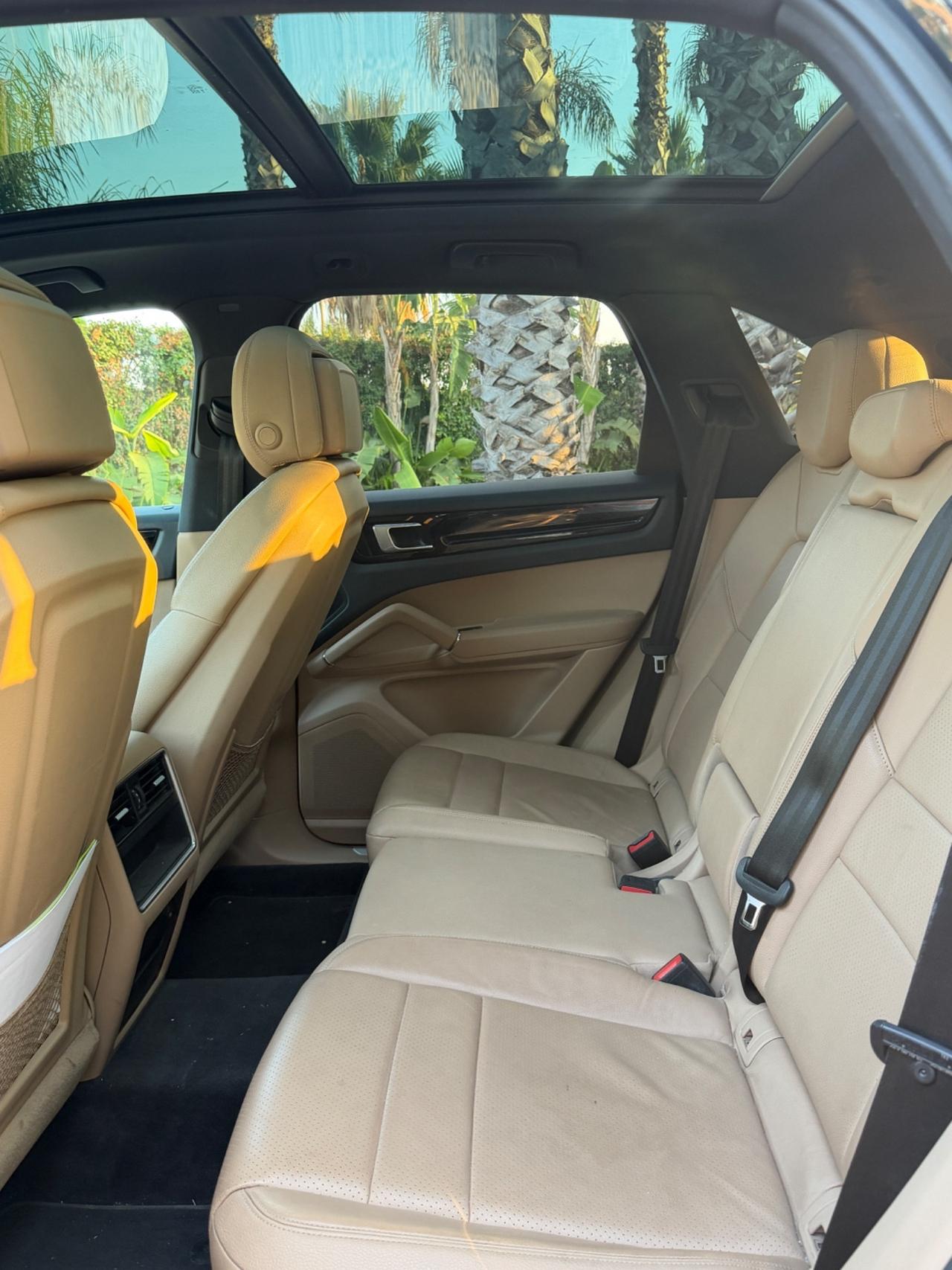 Porsche Cayenne 3.0 V6