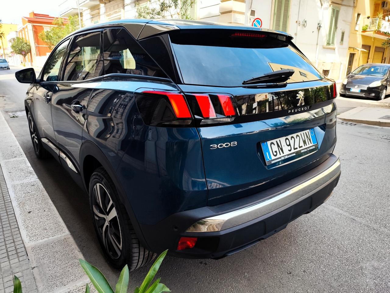 Peugeot 3008 1.5 BlueHDi 130CV ALLURE AUTOMATICA