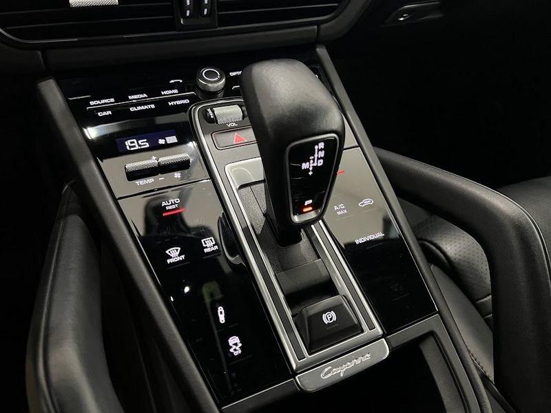 Porsche Cayenne Cayenne 3.0 V6 E-Hybrid