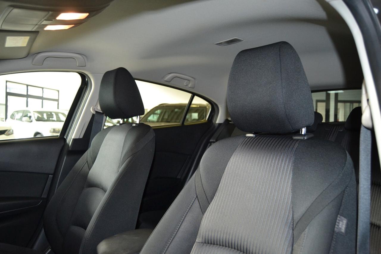 Mazda3 1.5 Skyactiv-D Exceed Cruise/Xenon/UNIPRO