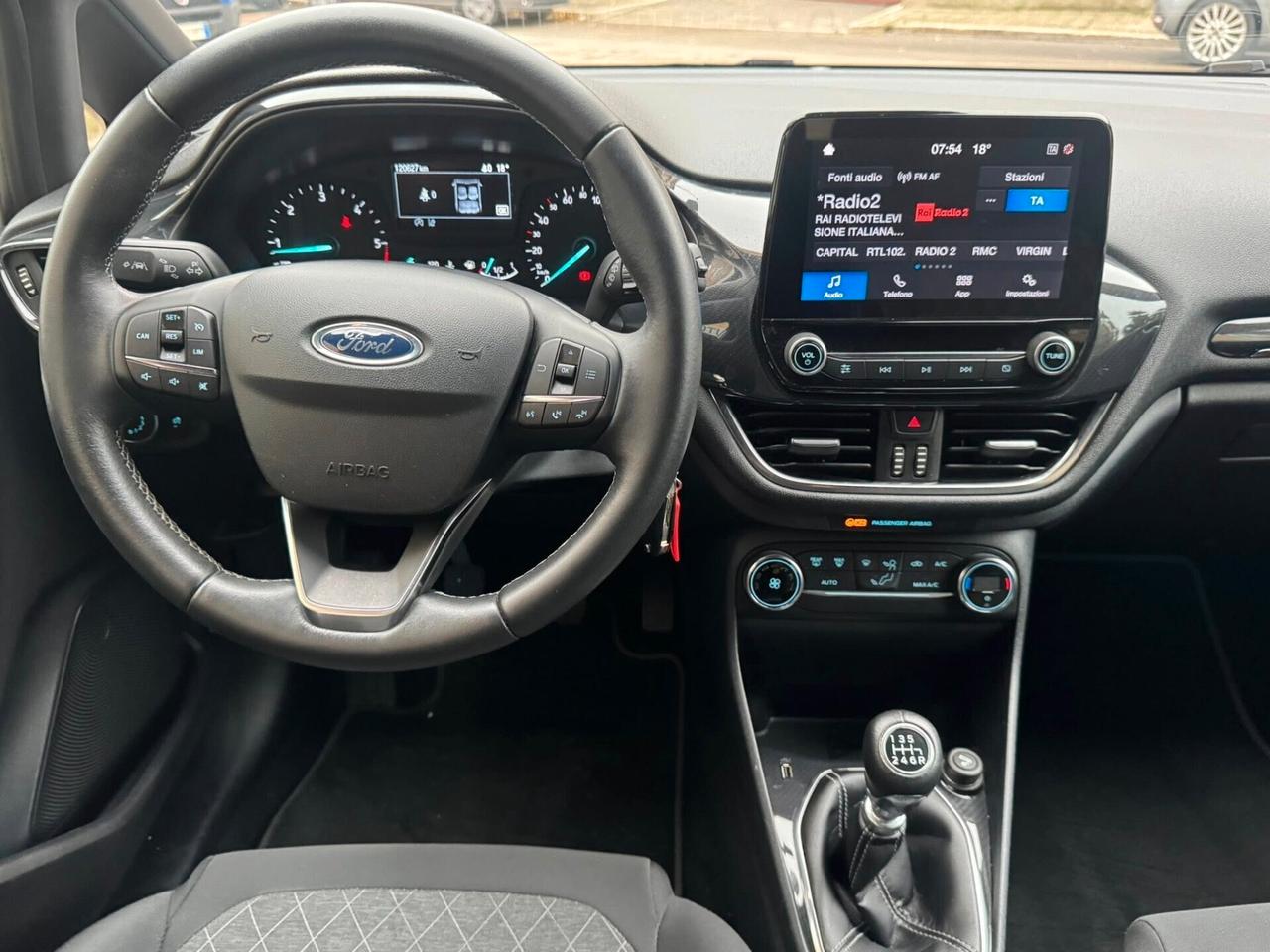 FORD FIESTA 1.5 TDCI 85 CV. NAVI+CERCHI+BIXENO