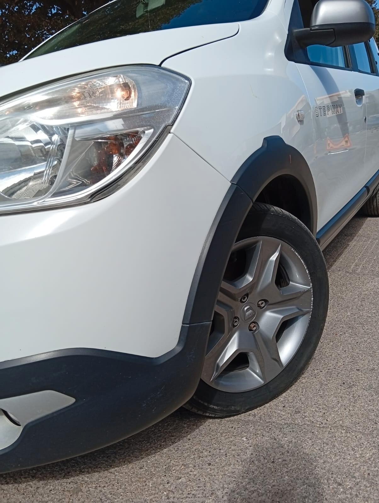 Dacia Lodgy 1.5 115CV *7 POSTI*