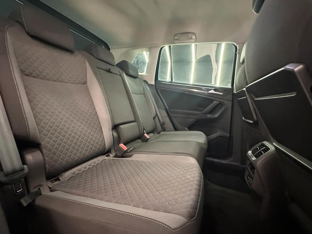 Volkswagen Tiguan 1.6 TDI SCR Sport BlueMotion Technology