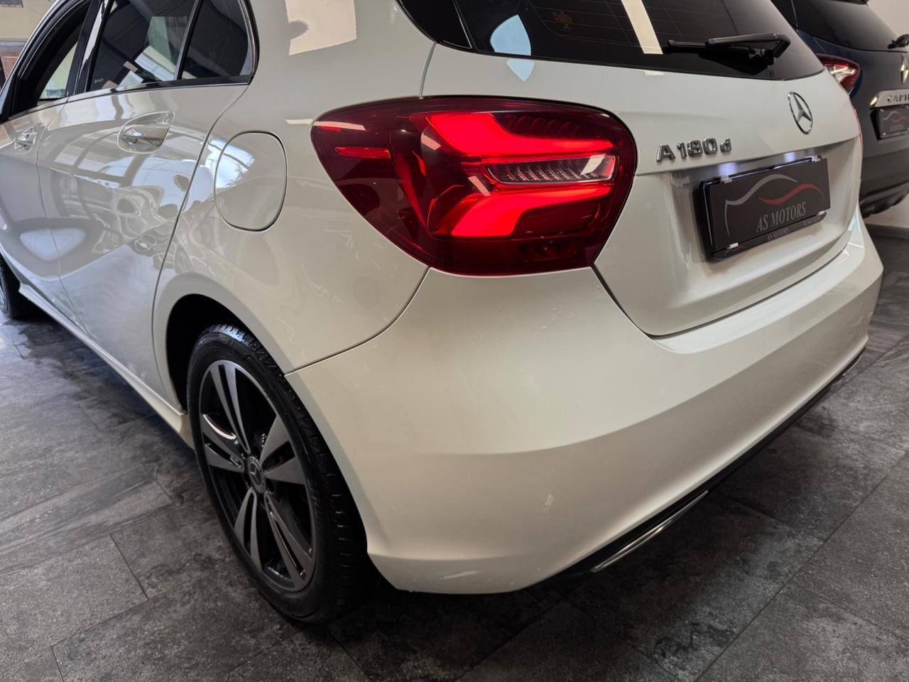 Mercedes-benz A 180 d Sport Finanziabile