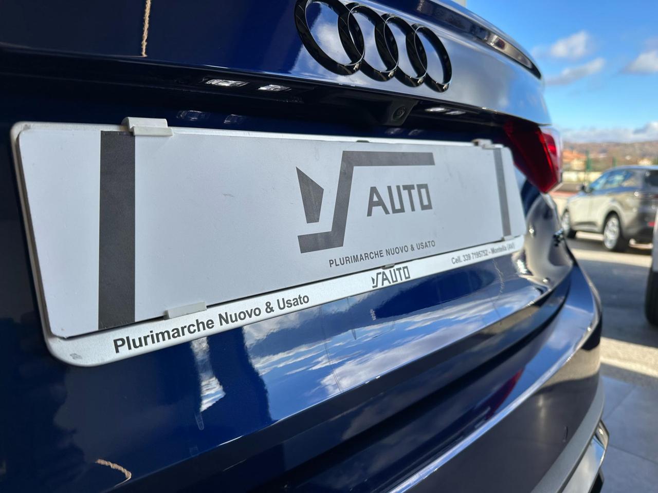 Audi Q3 Sportback 35 2.0 tdi Identity Black s-tronic