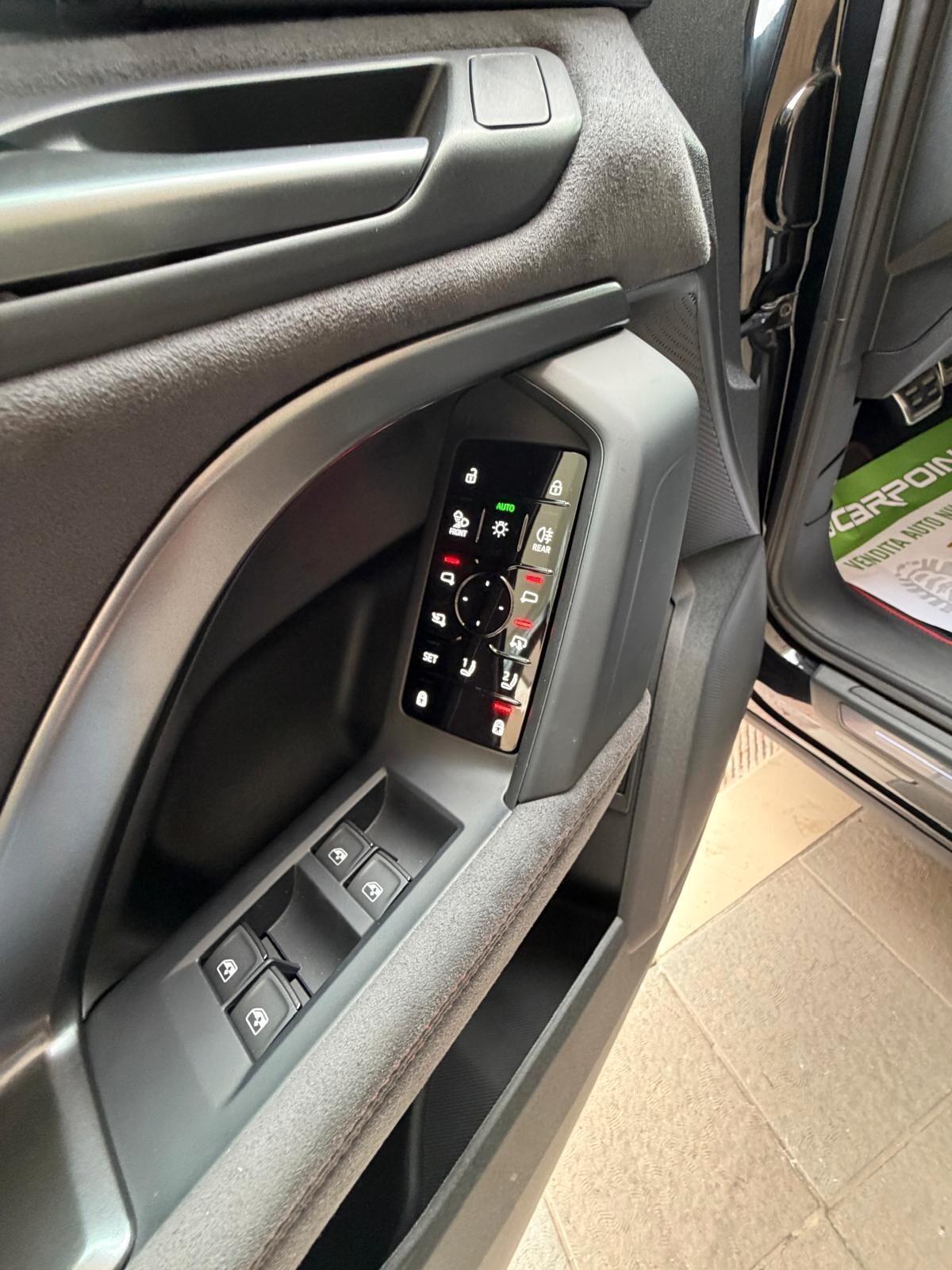 Audi Q5 SPB 40 TDI quattro S tronic Identity Black