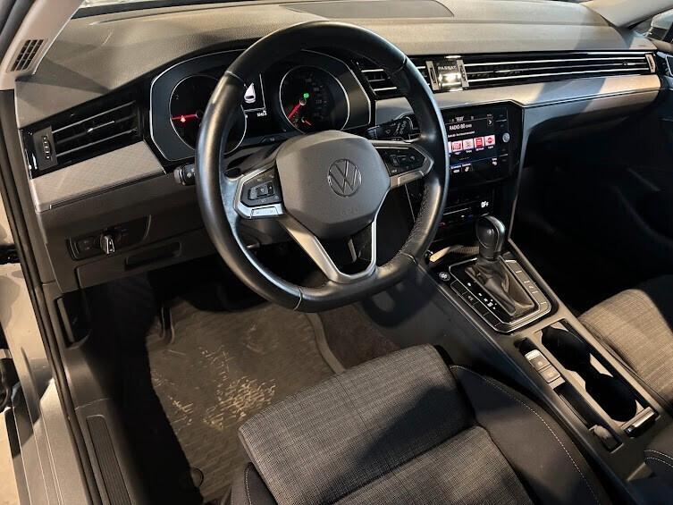 Volkswagen Passat Variant 2.0 TDI SCR EVO DSG 122cv