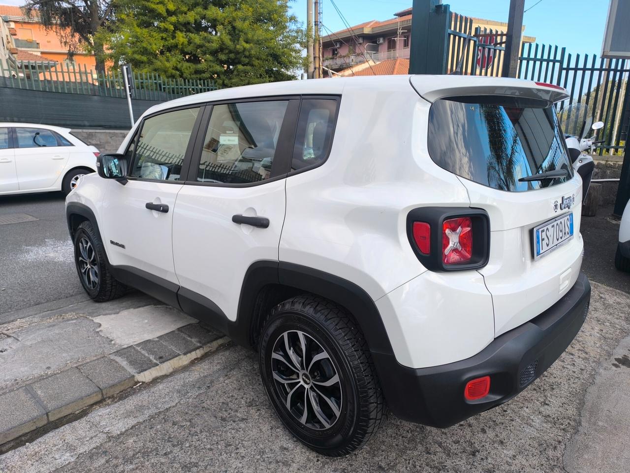 Jeep Renegade 1.6 E-TorQ EVO Sport