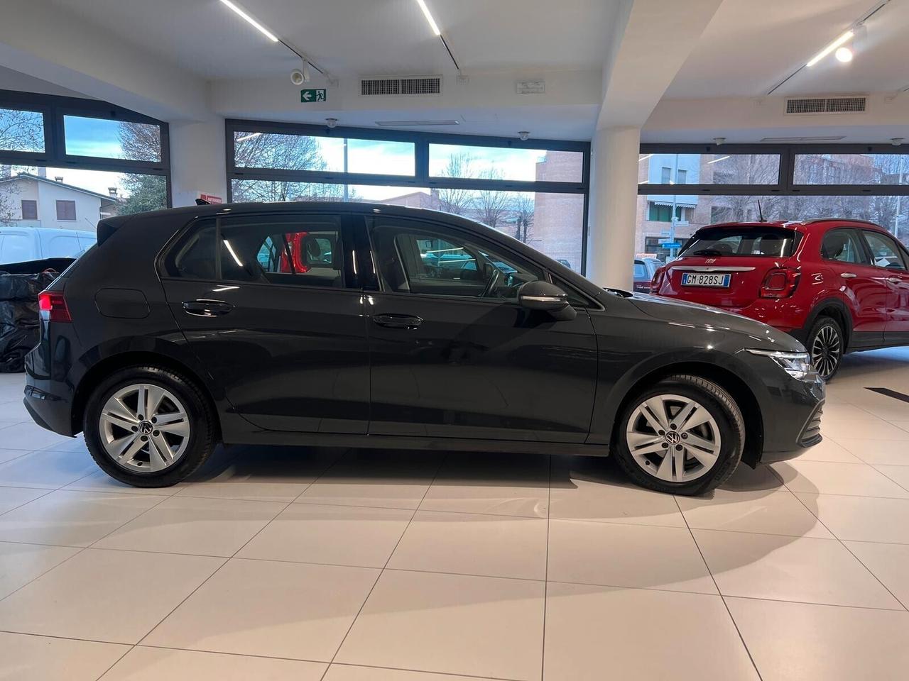Volkswagen Golf 1.0 TSI EVO Life DSG