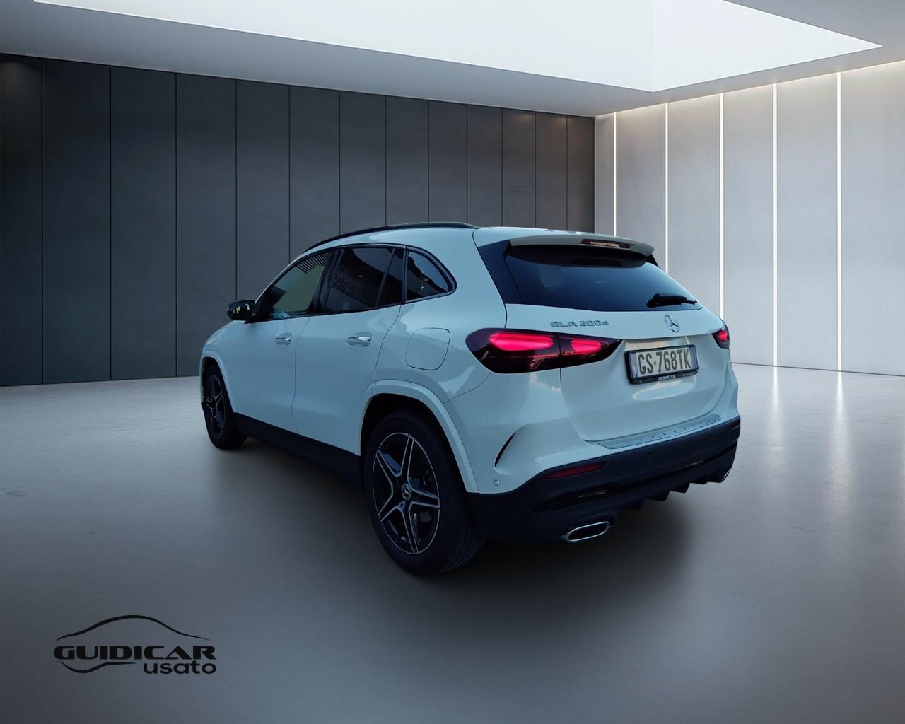 Mercedes-Benz GLA-H247 2023 - GLA 200 d AMG Line Advanced Plus auto