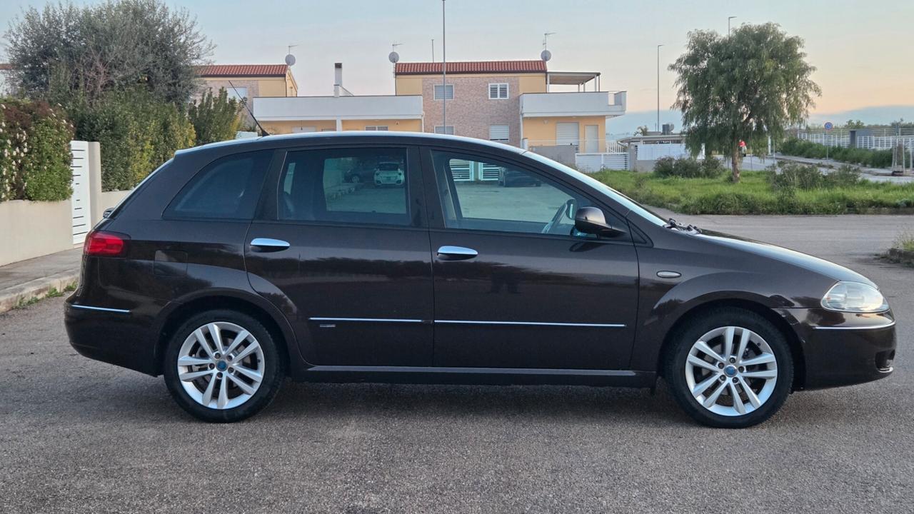 Fiat Croma 1.9 Multijet 16V Must