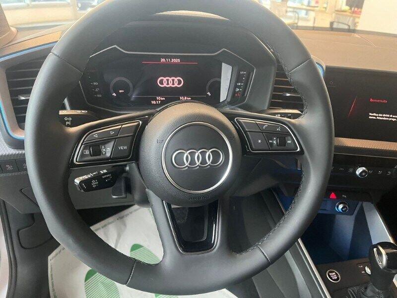 Audi A1 A1 allstreet 30 TFSI S tronic Identity Contrast
