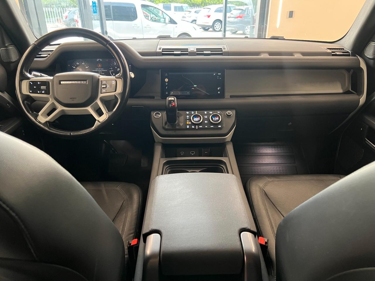 Land Rover Defender 110 3.0D I6 200 CV AWD Auto SE