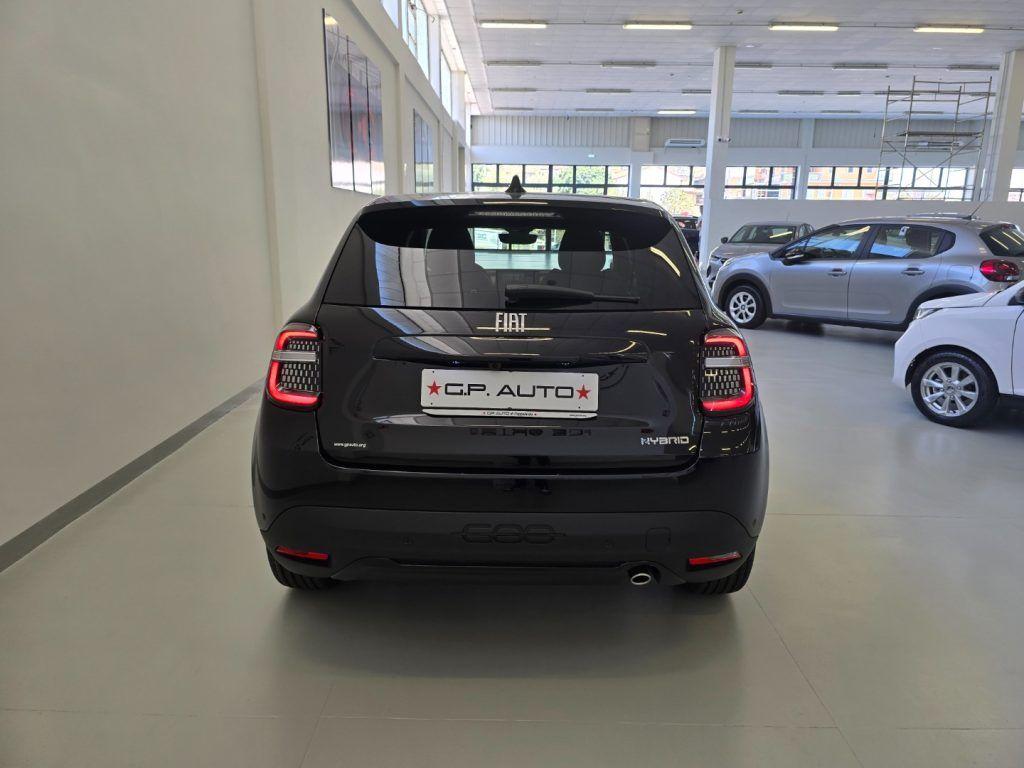 Fiat 600 Hybrid DCT MHEV La Prima