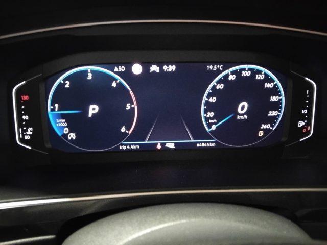 VOLKSWAGEN Tiguan 2.0 TDI 150 CV DSG R-Line 19"