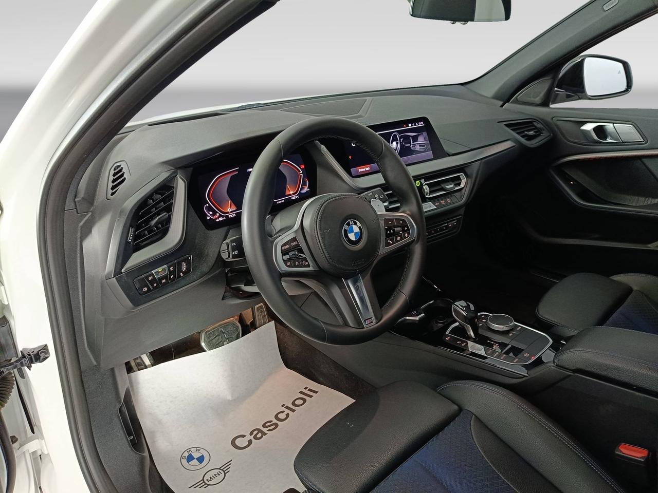 BMW Serie 1 F40 - M 135i xdrive auto