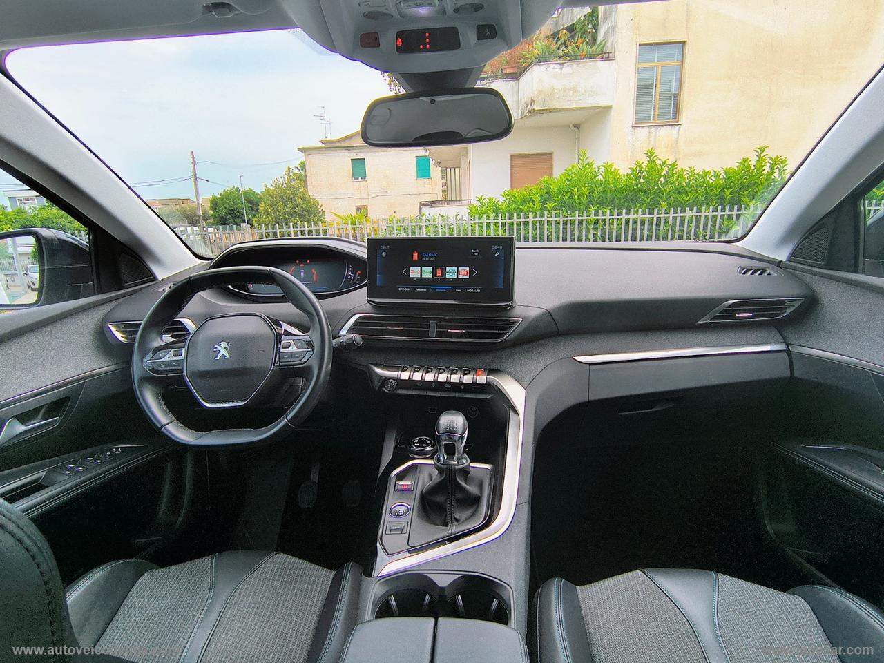 PEUGEOT 3008 BlueHDi 130 S&S Allure Pack