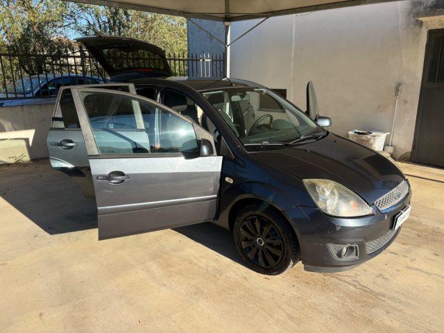 FORD Fiesta 1.2 16V 5p. NEOPATENTATI OK DISTRIBUZIONE P CONSEG