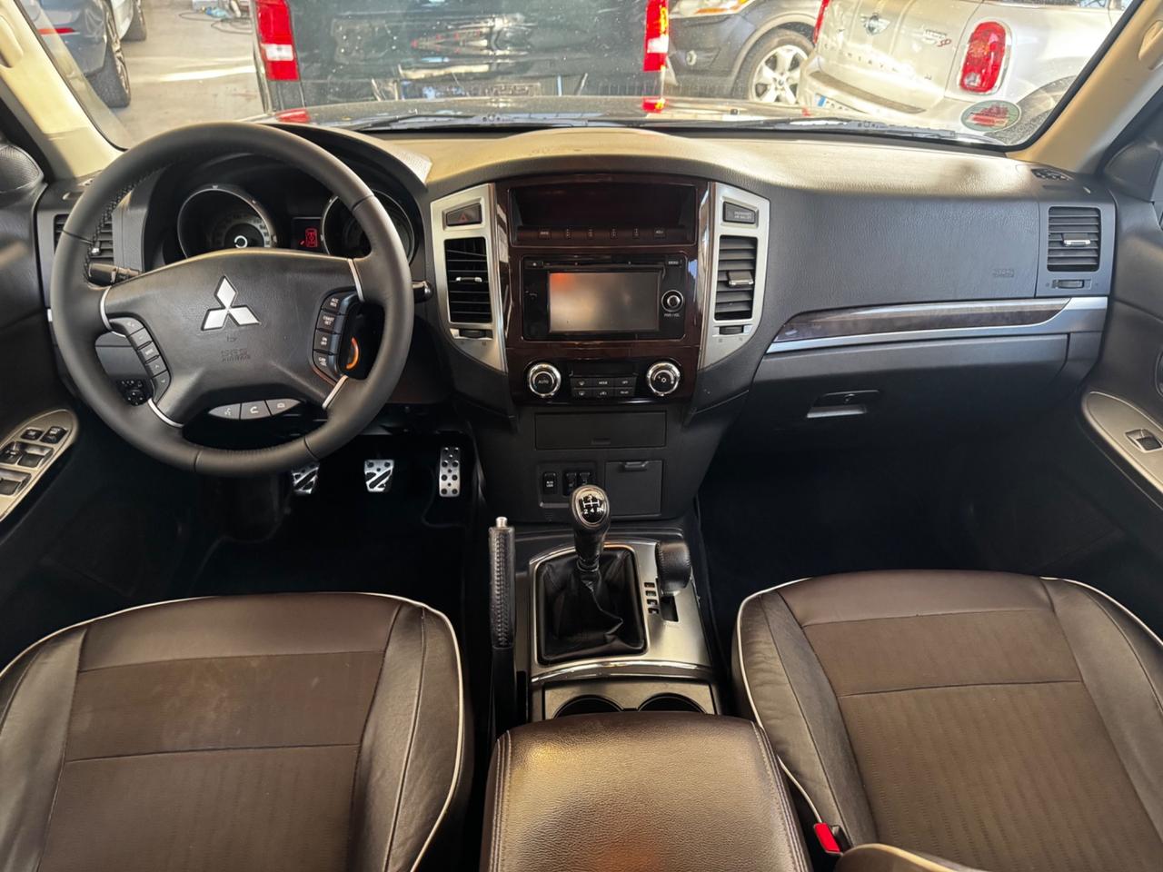 Mitsubishi Pajero 3.2 DI-D 16V 5p. Intense DPF