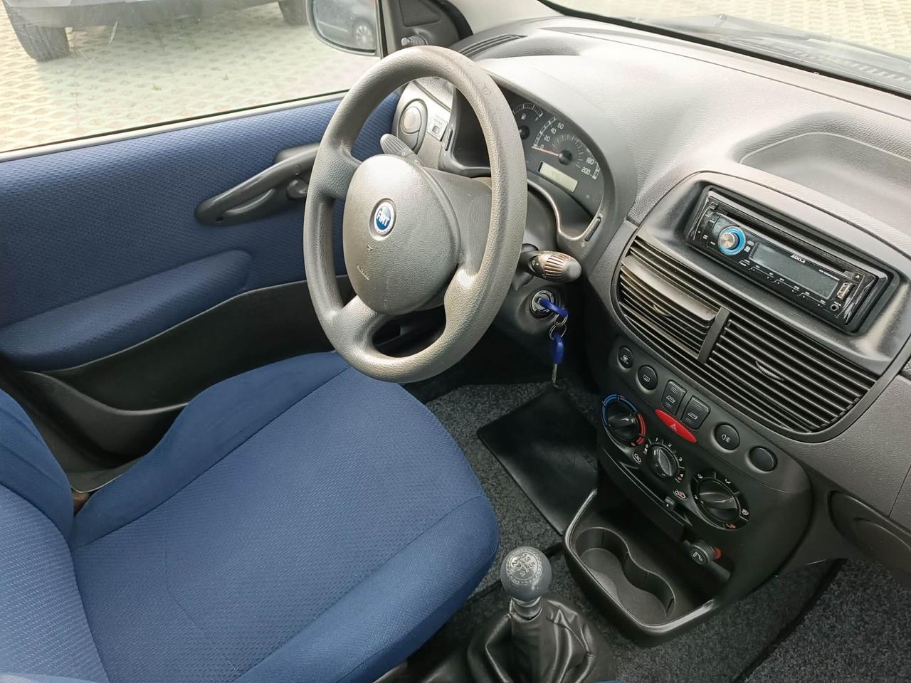 Fiat Punto 1.2 5 porte Active Natural Power