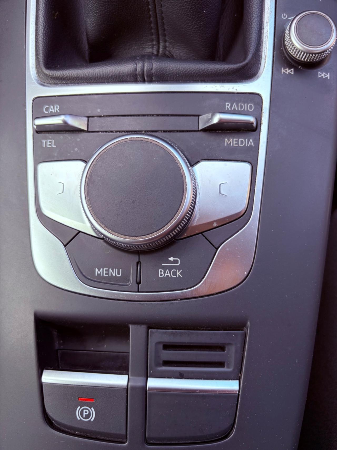 AUDI A3 SPB 1.6 TDI S TRONIC SPORT “MANIACALE”