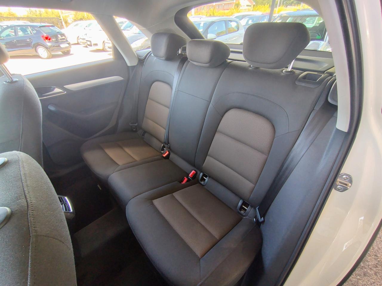 Audi Q3 2.0 TDI quattro BUSINESS PLUS