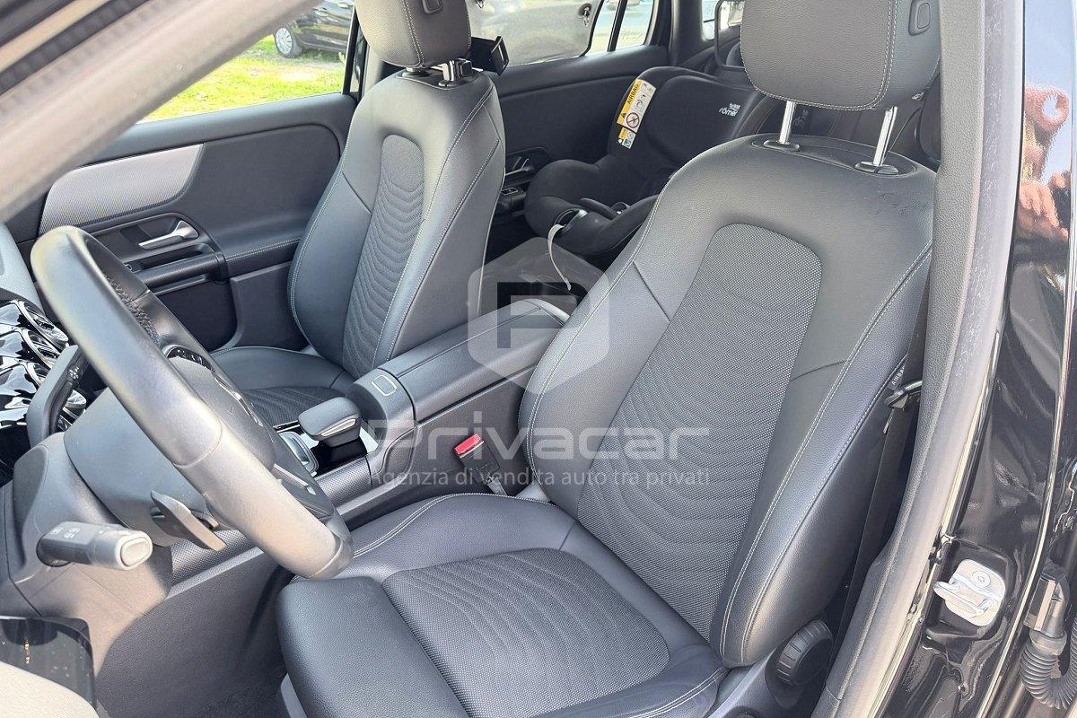 MERCEDES GLA 180 d Automatic Business