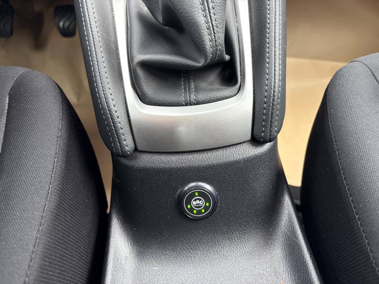 Nissan Micra IG-T 92 GPL Eco Acenta Autocarro