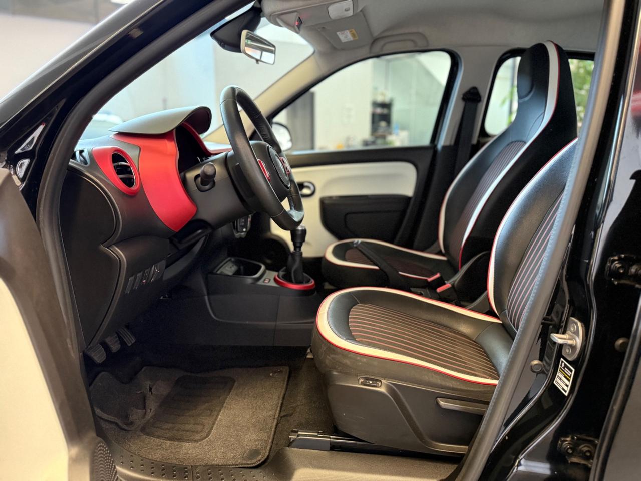 Renault Twingo SCe 65 CV Signature