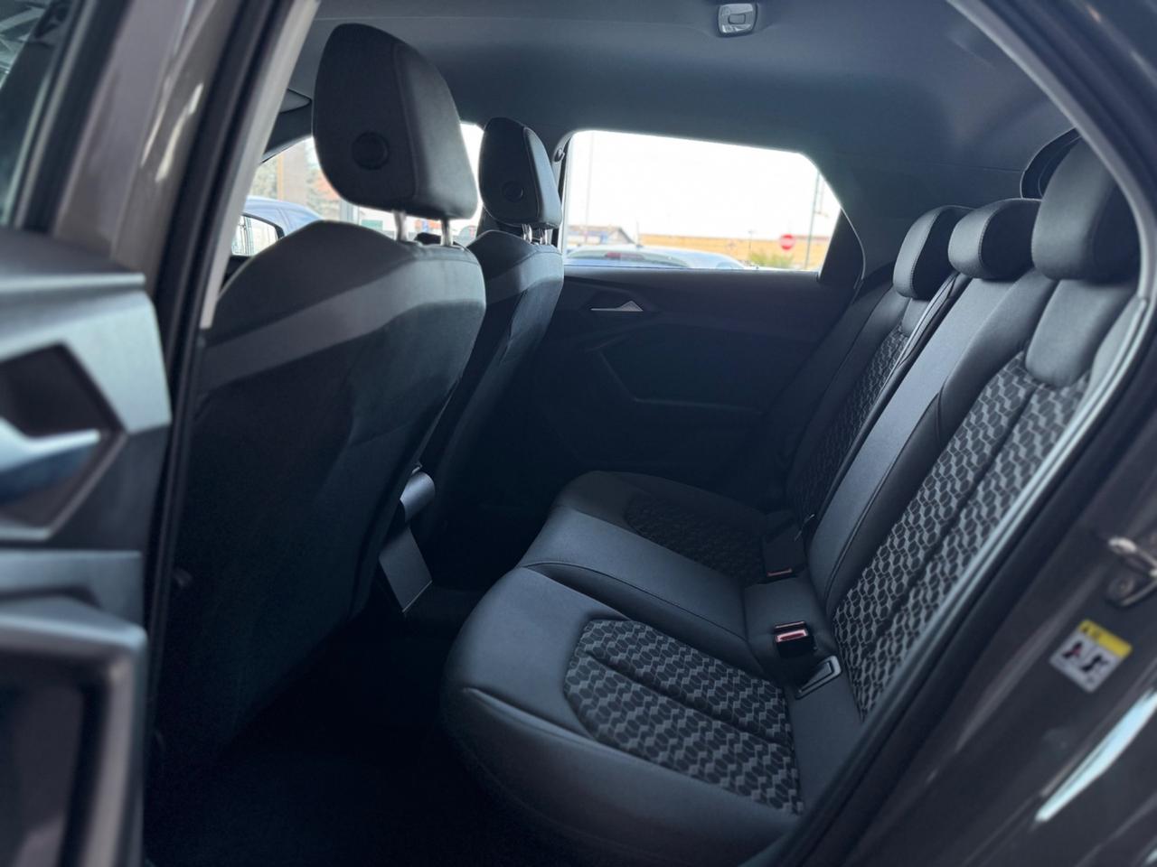 Audi A1 SPB 30 TFSI S tronic line edition