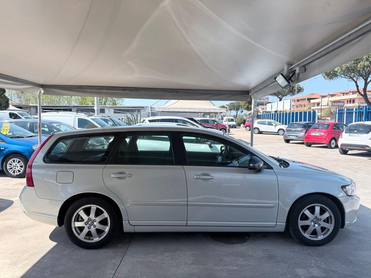 Volvo V50 D2 R-design