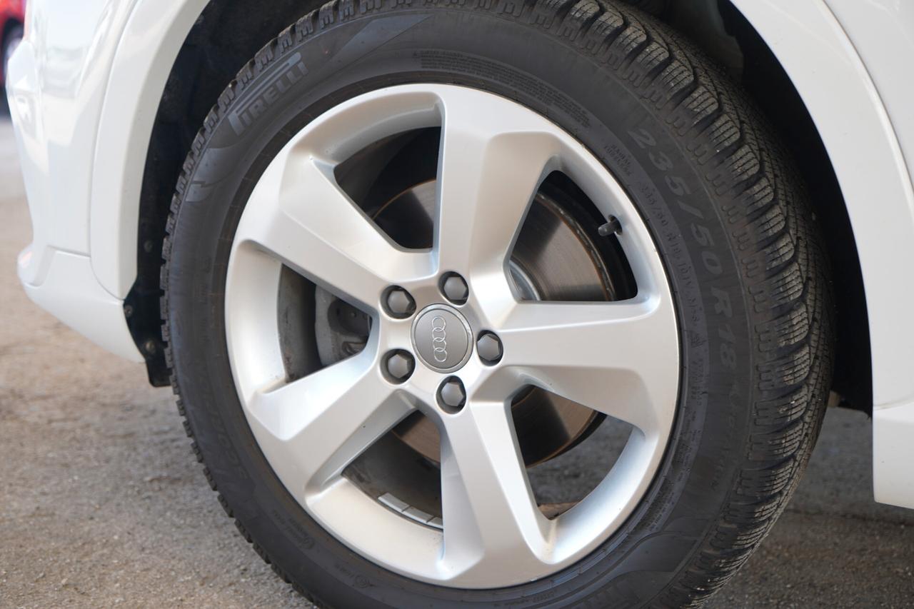 Audi Q3 2.0 TDI 150 CV Business