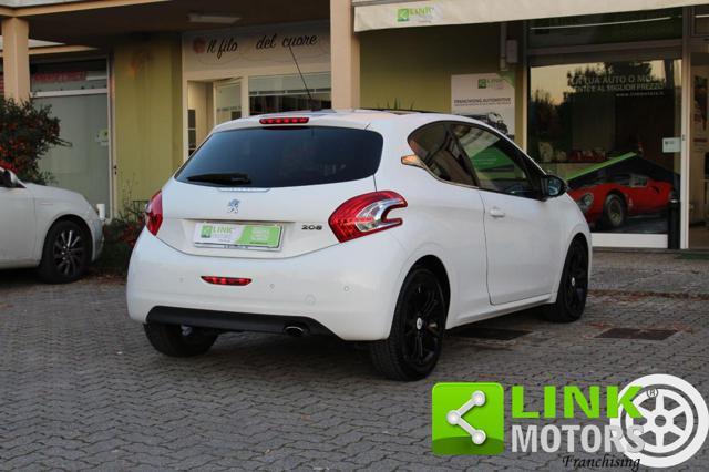 PEUGEOT 208 1° serie PureTech 82 3 porte Allure NEOPATENTATI