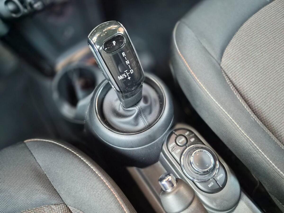 Mini Mini 5 Porte 1.5 Cooper Camden auto