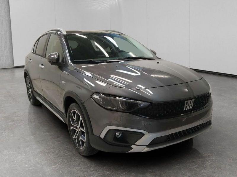 FIAT Tipo 5p 1.5 t4 hybrid Cross 130cv dct