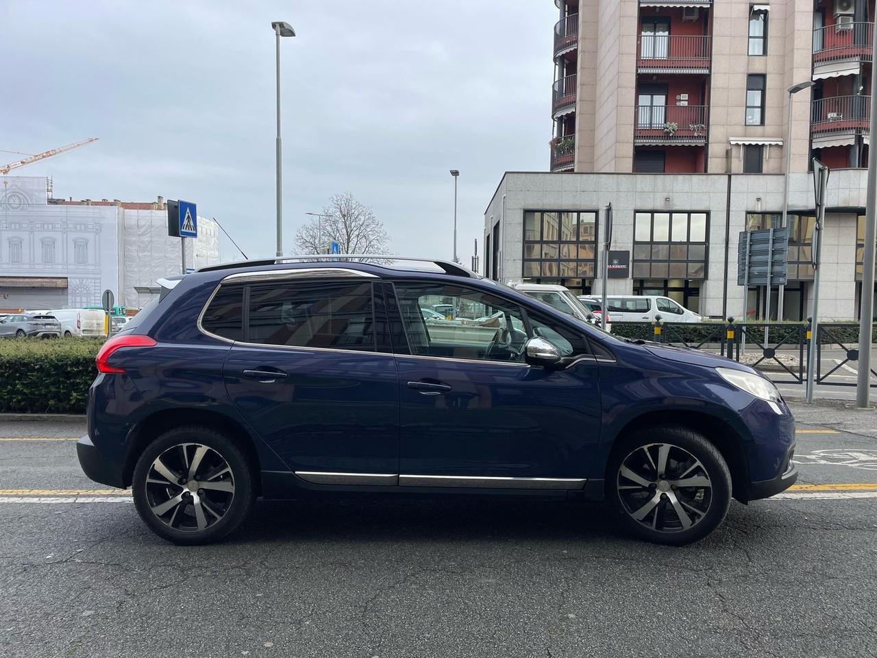 Peugeot 2008 1.6 Allure TETTO APRIBILE