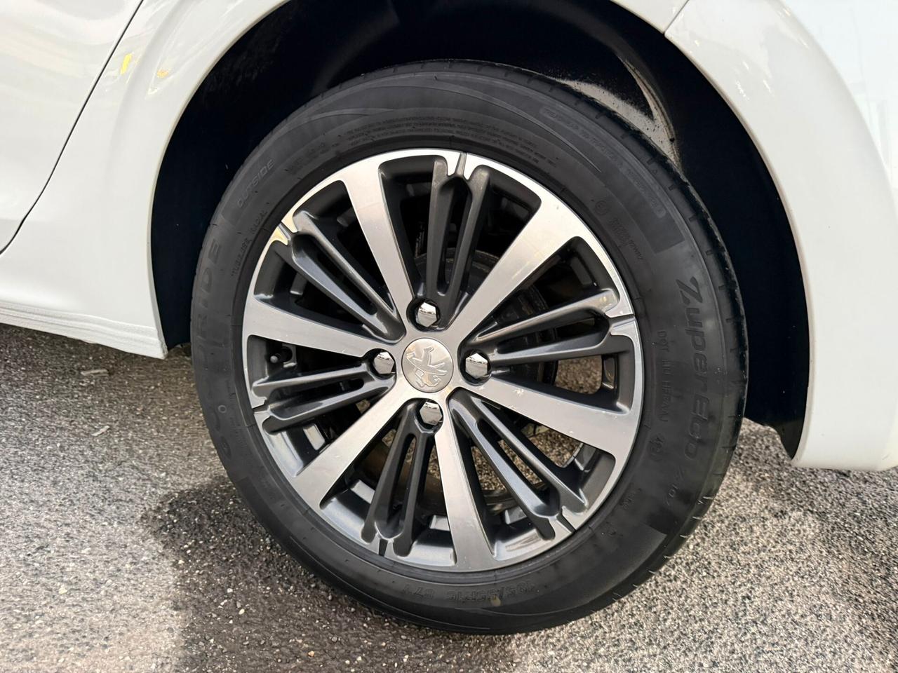 PEUGEOT 208 5PORTE ALLURE 1.2PURETECH GPL 82CV EURO6B