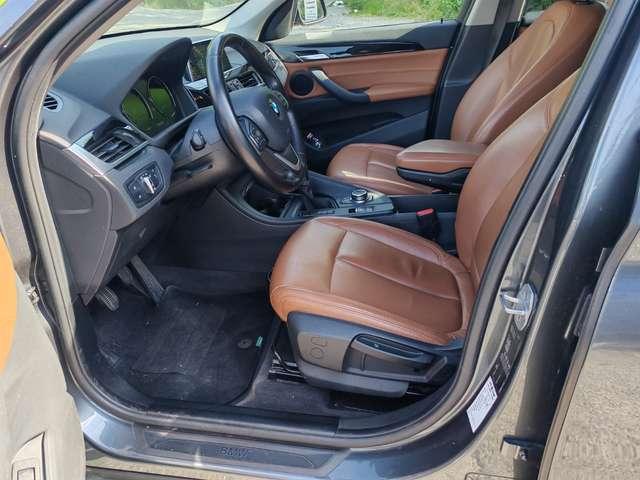 BMW X1 sdrive16d Business my18 (((94000 km)))