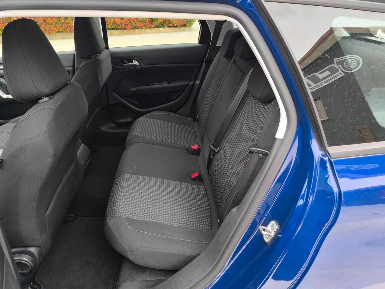 Peugeot 308 BlueHDi 130 S&S SW Business