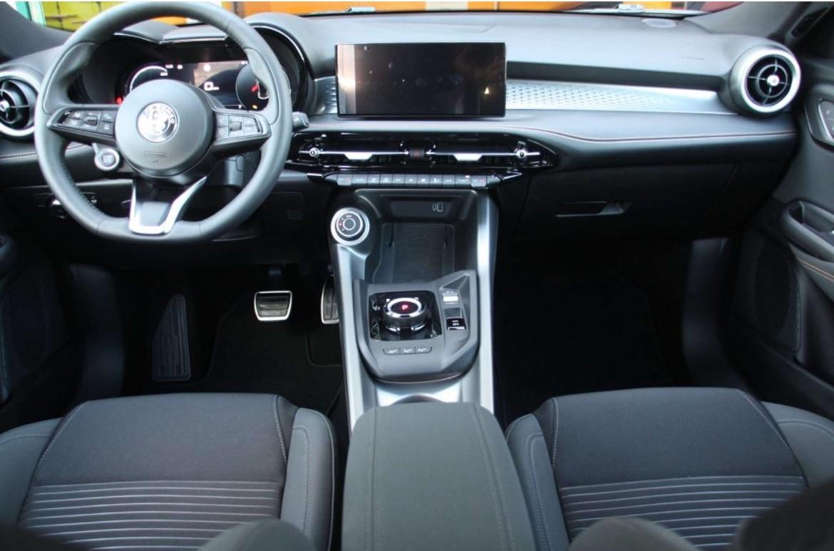 Alfa Romeo Tonale 1.6 diesel 130 CV TCT6 AUTO A NOLEGGIO