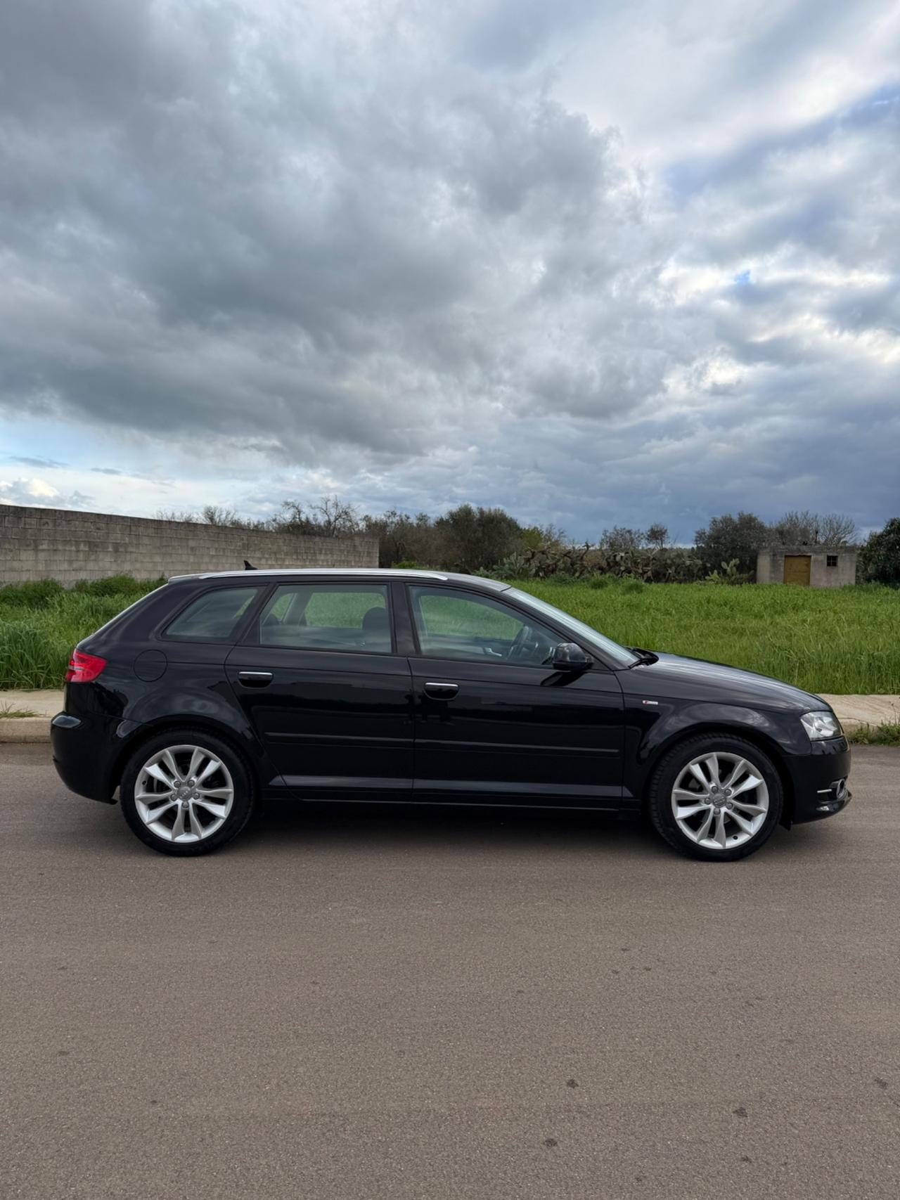 Audi A3 SPB 1.6 TDI 105 CV CR Attraction