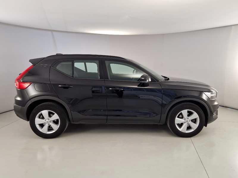 VOLVO XC40 D3 Momentum Core MY21