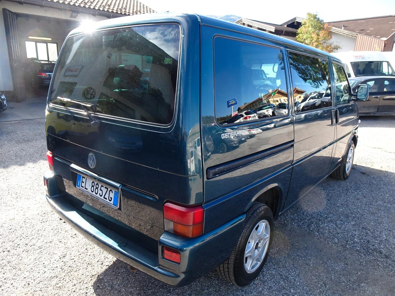 Volkswagen Caravelle/Multivan Multivan 2.5 TDI/102CV Generation