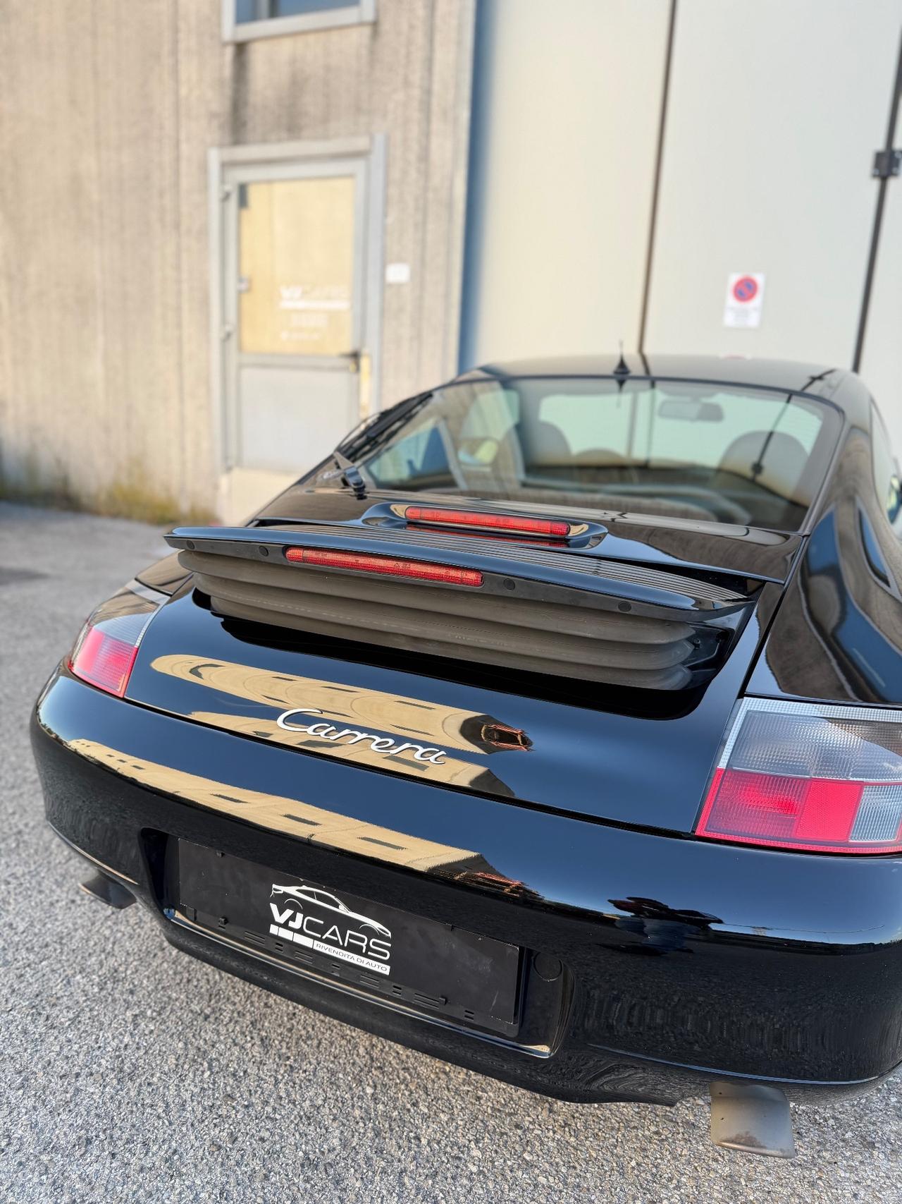 Porsche 996 Carrera Coupé